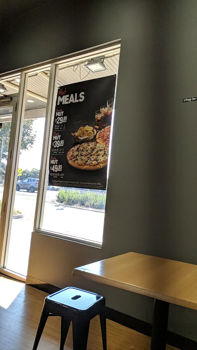 Menu, Pizza Hut Deer Park