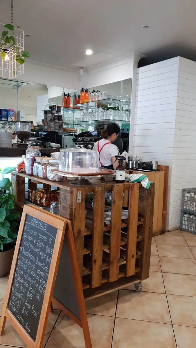 Vibe, Goji Granola Bar & Cafe