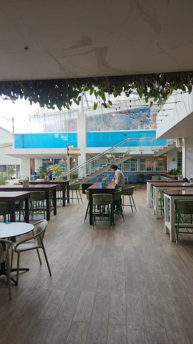 Vibe, Boardwalk Social by Crystalbrook