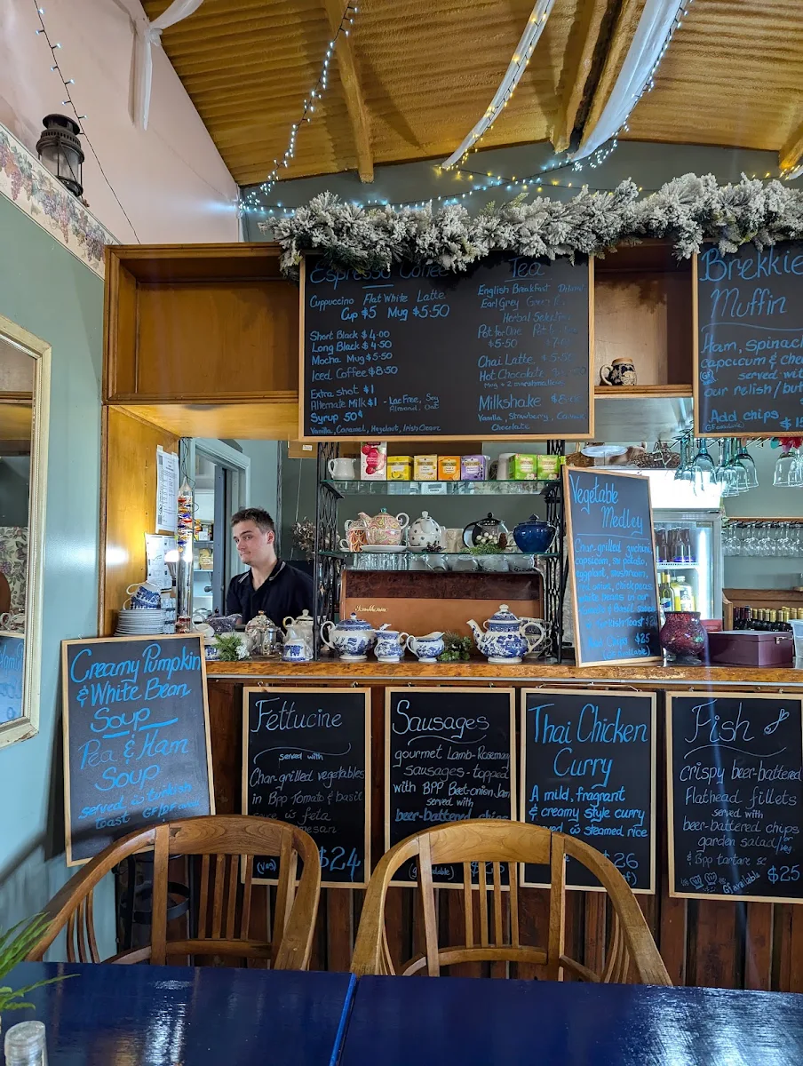Vibe, Blue Pot Pantry & Cafe