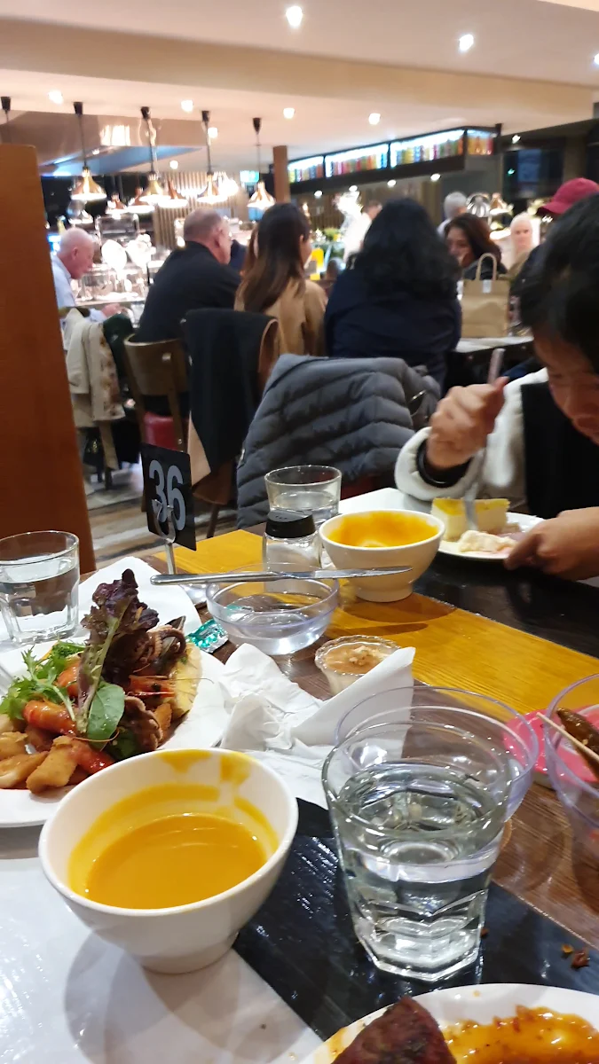 Vibe, Jayliano's Strathpine