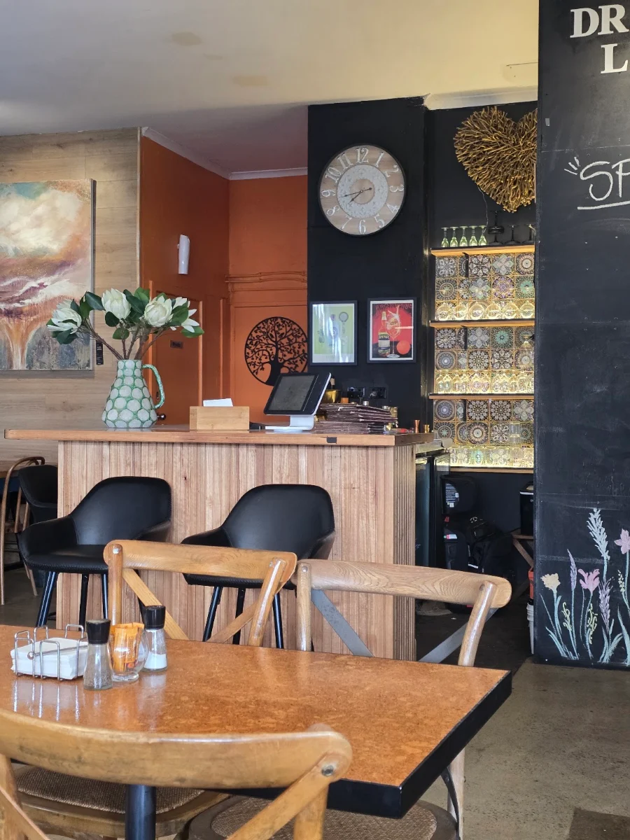 Vibe, Red Hill Cafe and Wine Bar