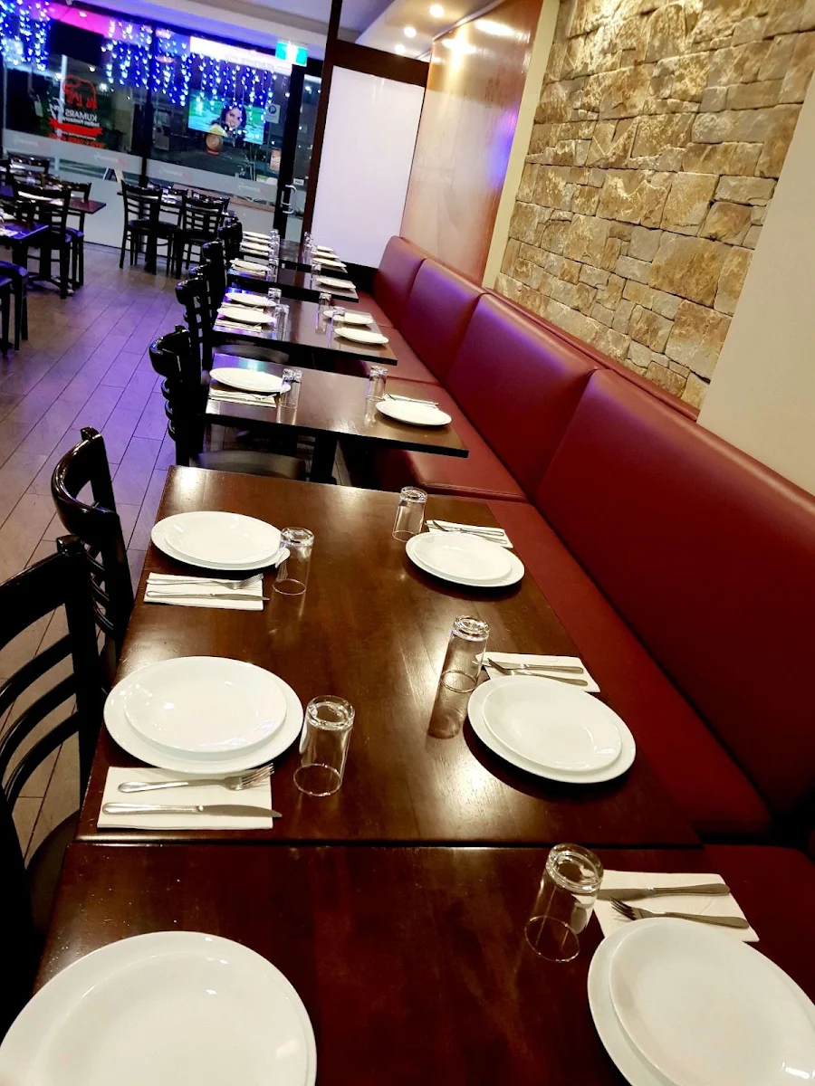 Vibe, Kumars Taj