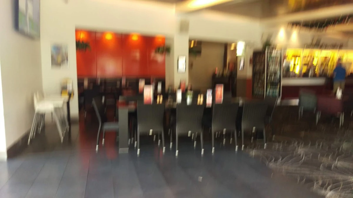Vibe, Croydon Park Hotel