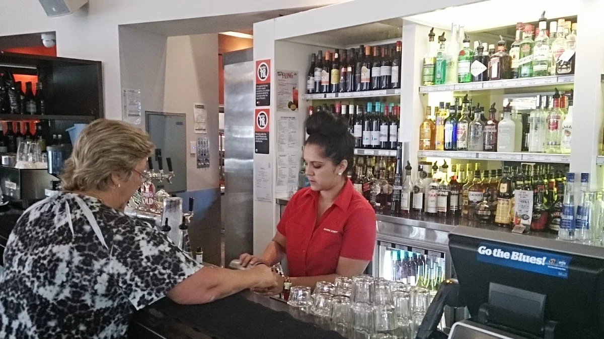 Vibe, Croydon Park Hotel