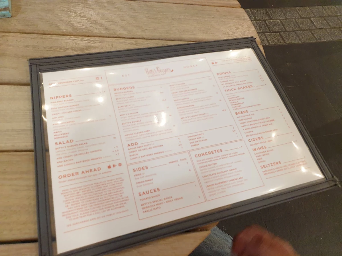 Menu, Betty's Burgers