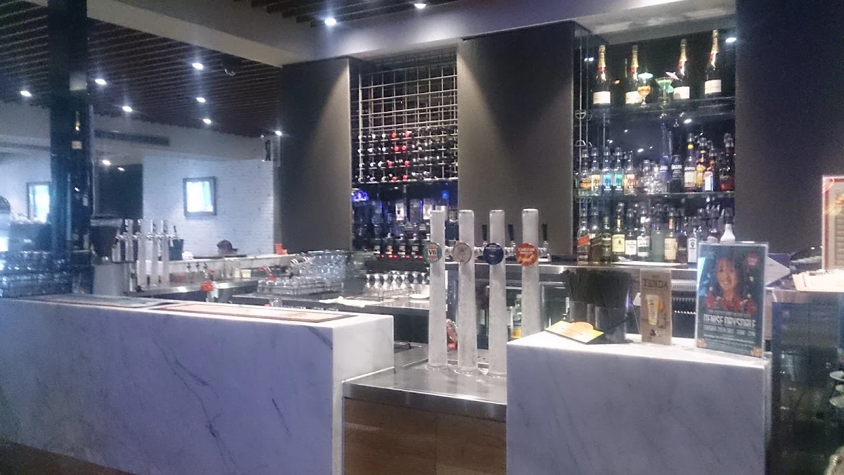 Vibe, Olympic Hotel