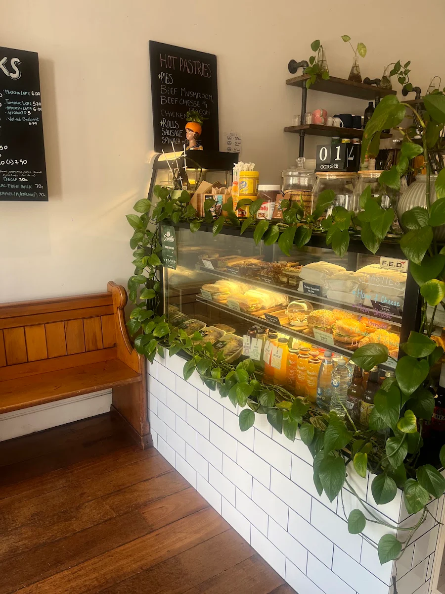 Vibe, Braddock's Dispensary