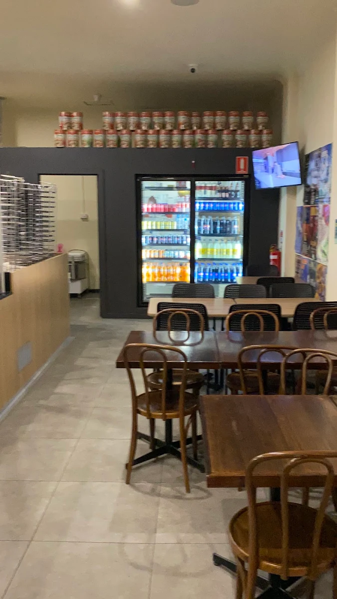 Vibe, Stretched Pizza West Footscray