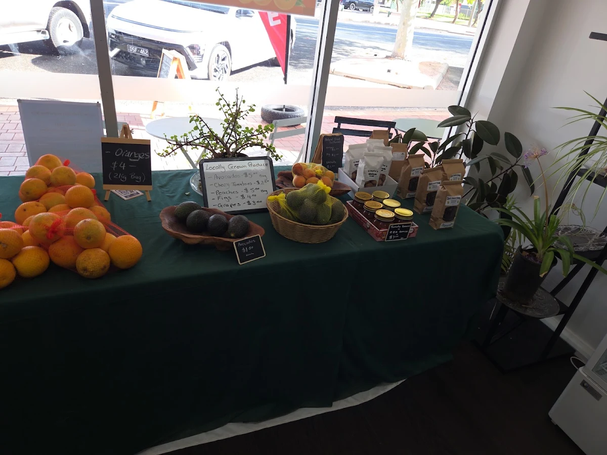 Menu, Coomealla Grown & Sewn