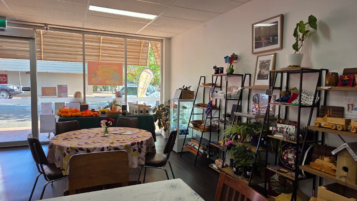 Vibe, Coomealla Grown & Sewn