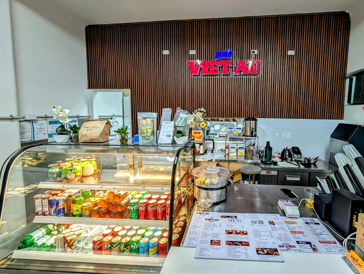 Vibe, Viet Au Kitchen
