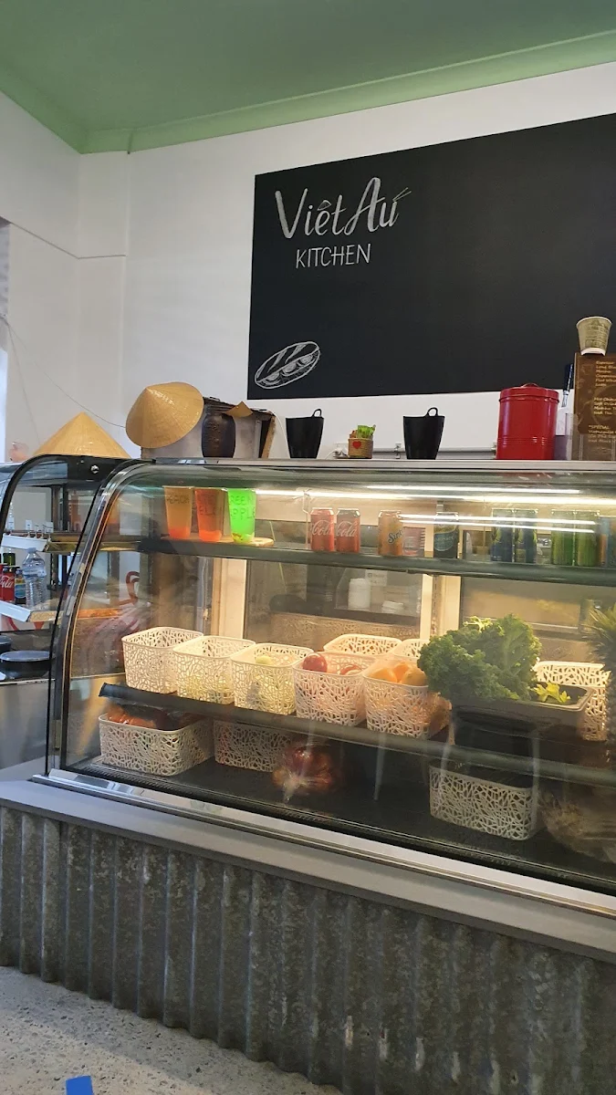 Vibe, Viet Au Kitchen