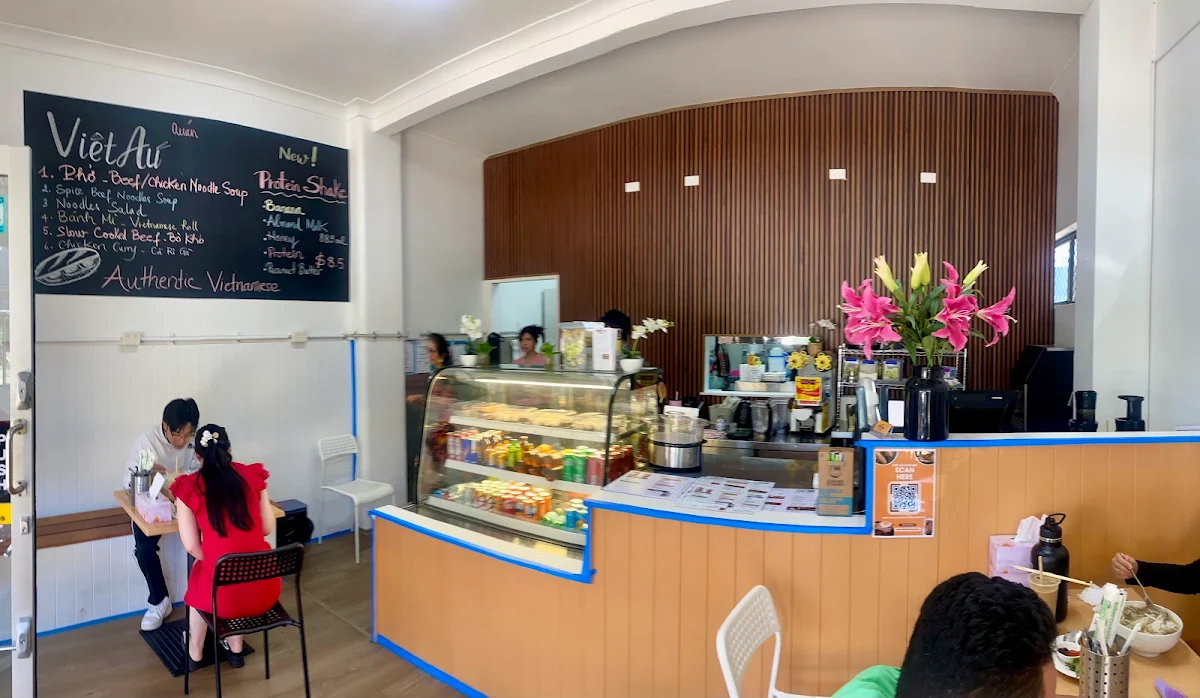 Vibe, Viet Au Kitchen