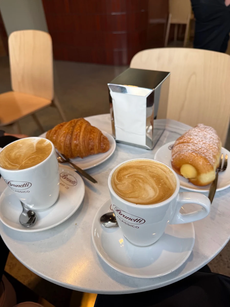 Food & drink, Brunetti Classico Boutique Coburg