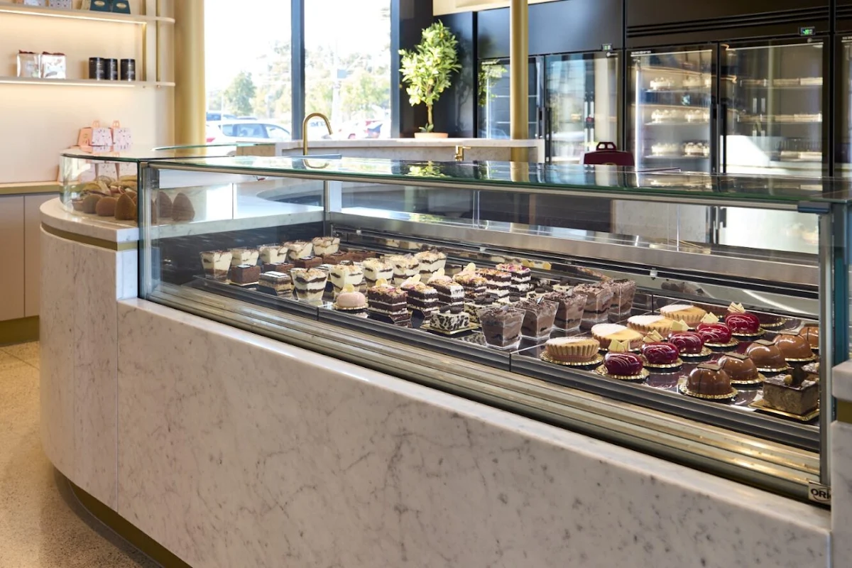 Vibe, Brunetti Classico Boutique Coburg