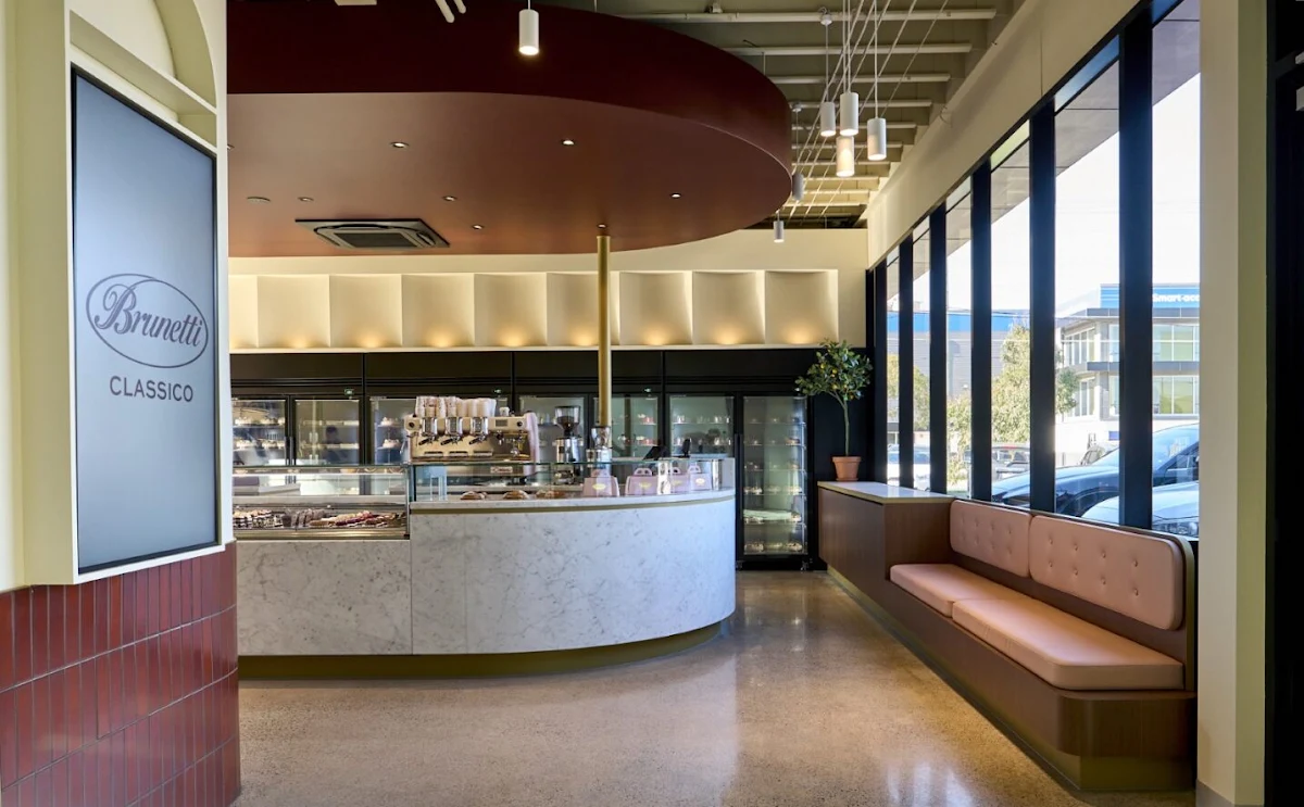 Vibe, Brunetti Classico Boutique Coburg