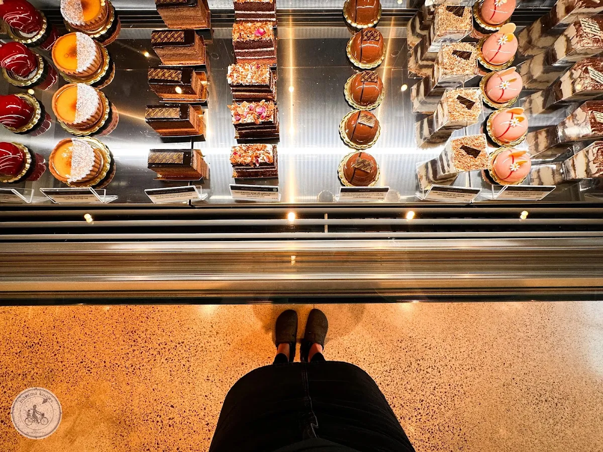 Vibe, Brunetti Classico Boutique Coburg