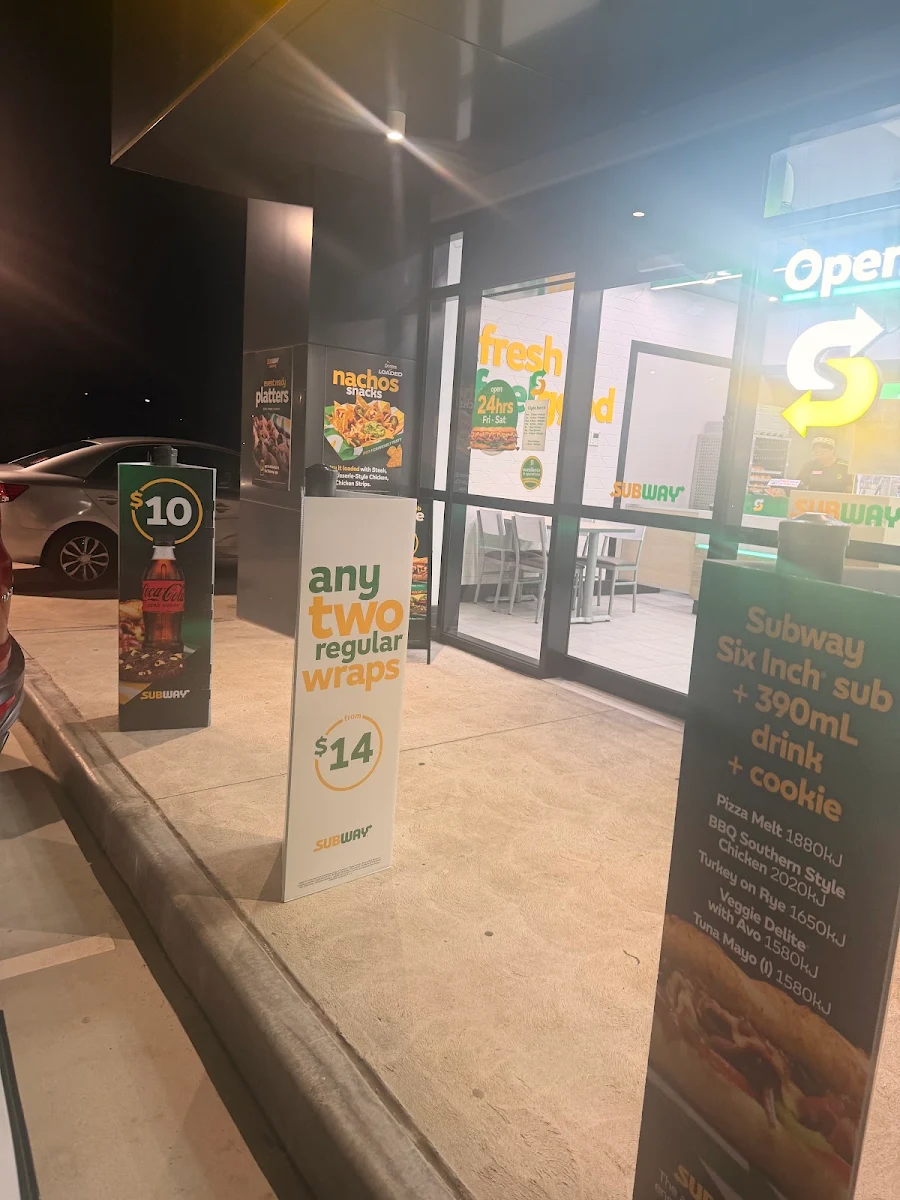 Menu, Subway Clyde North