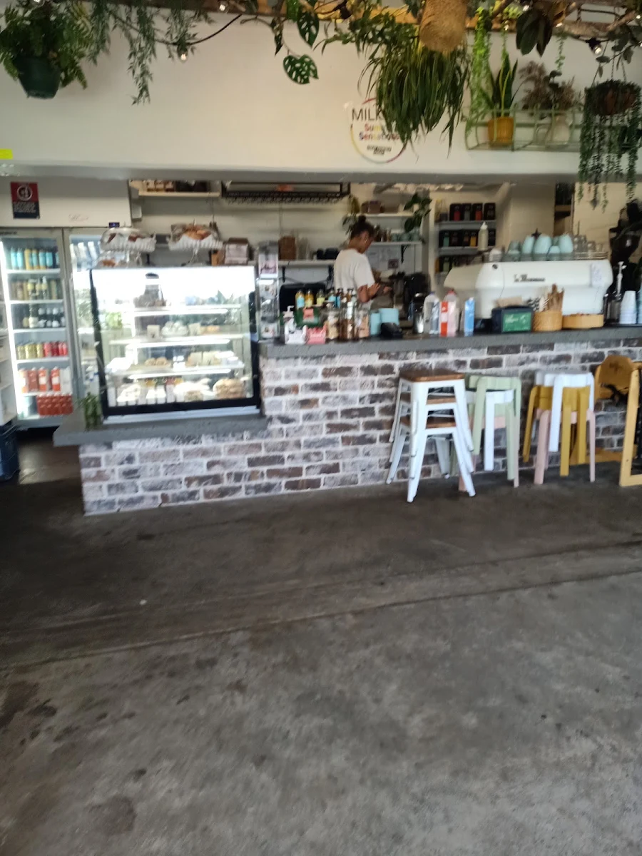 Vibe, Basin Cafe