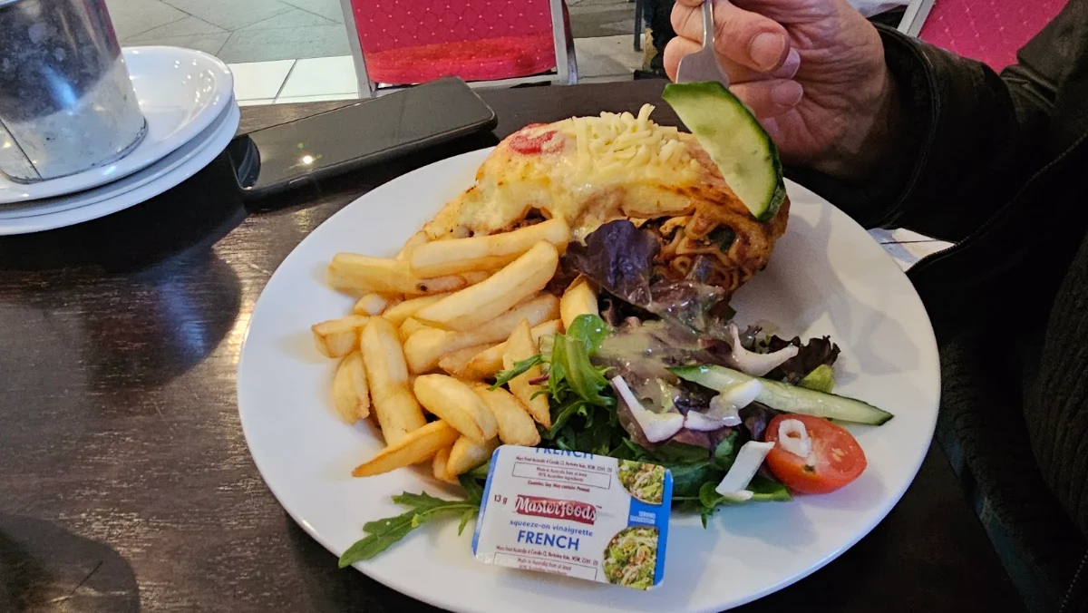 Food & drink, CJ's Pizza Cafe