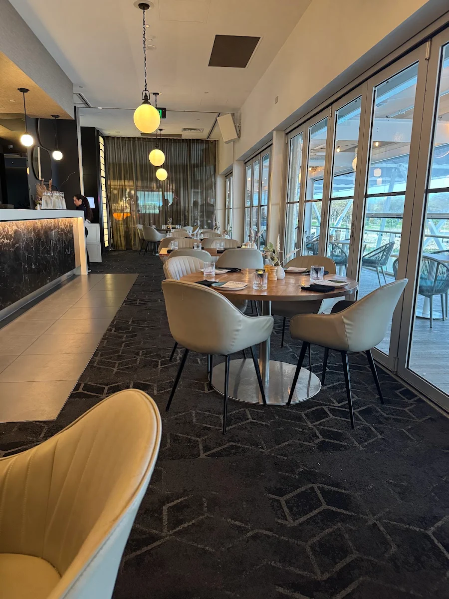 Vibe, Ishka Restaurant