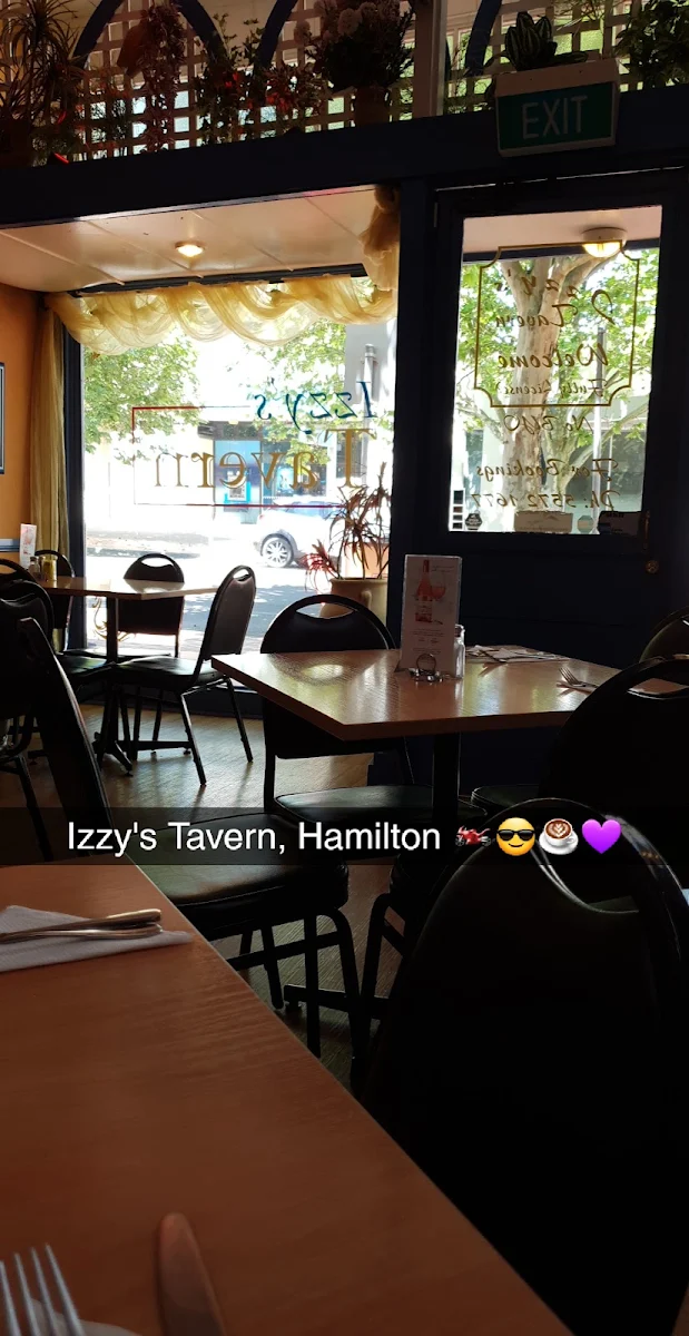 Vibe, Izzy's Restaurant Wilfred