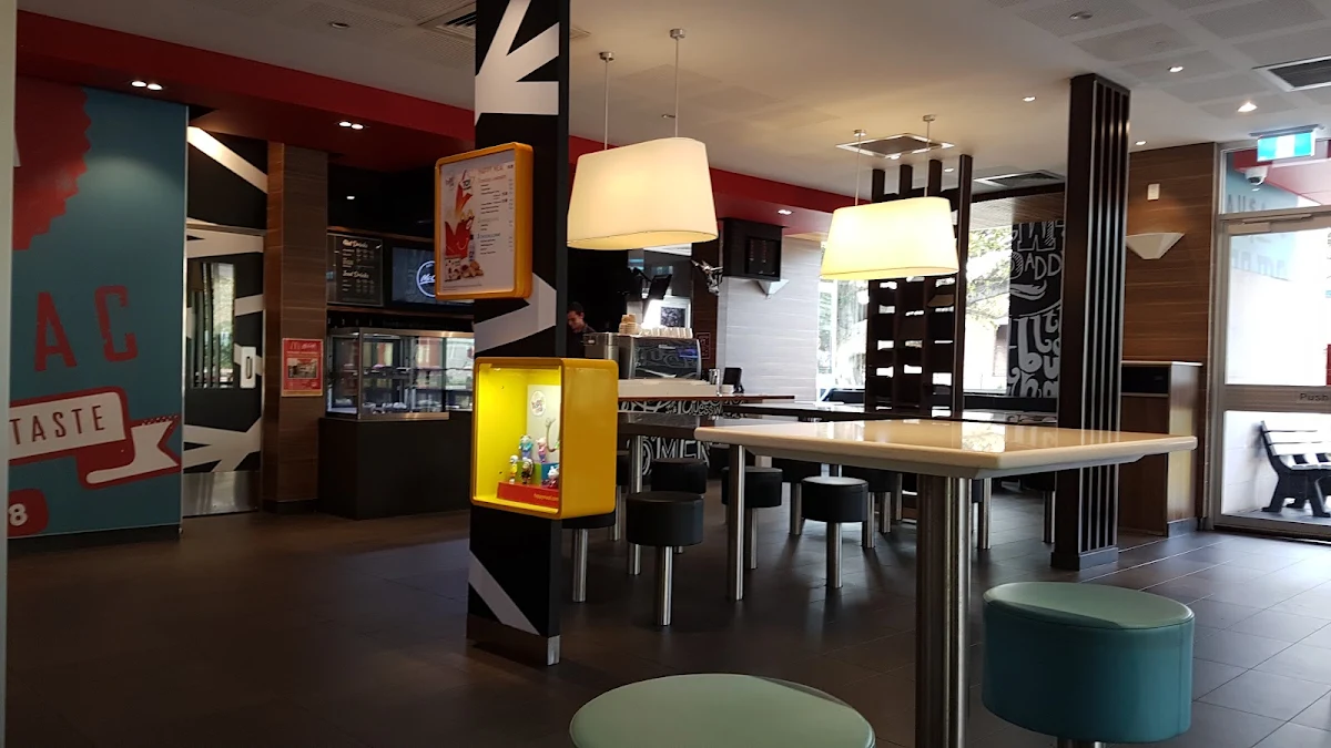Vibe, McDonald's Industrial Drive Mayfield