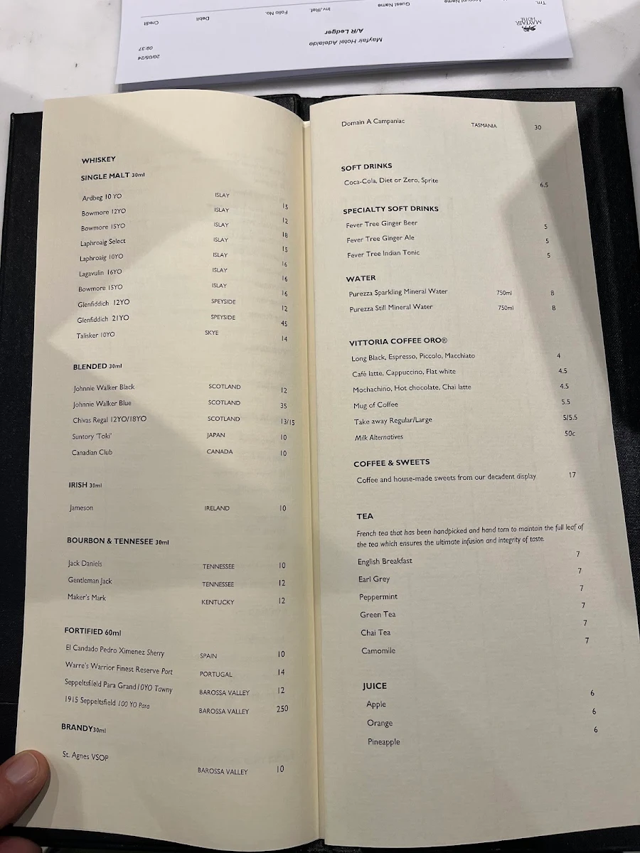 Menu, THE DEN