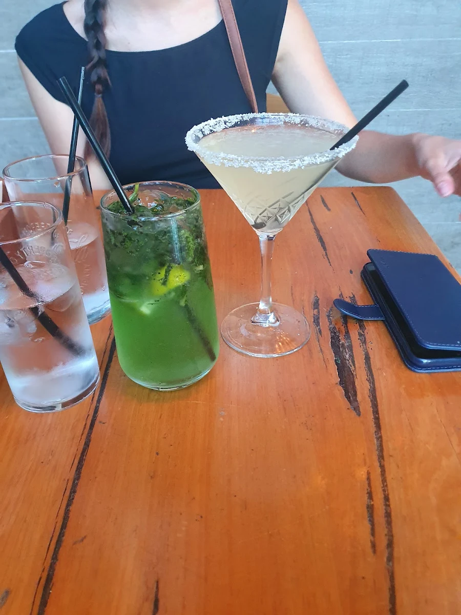 Food & drink, Must Bar