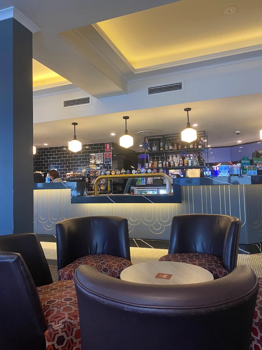 Vibe, Railway Hotel Lidcombe