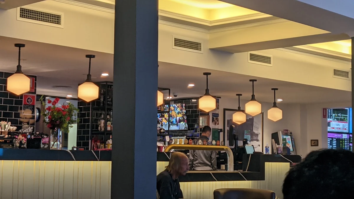 Vibe, Railway Hotel Lidcombe