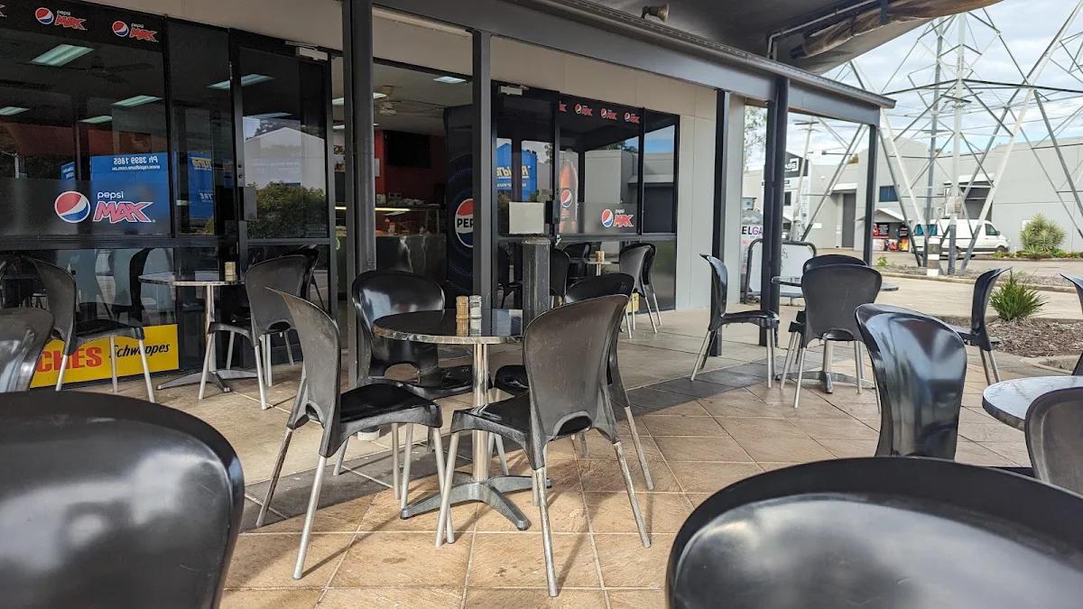 Vibe, Willy's Carvery Cafe