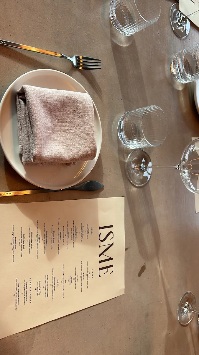 Menu, Isme Restaurant