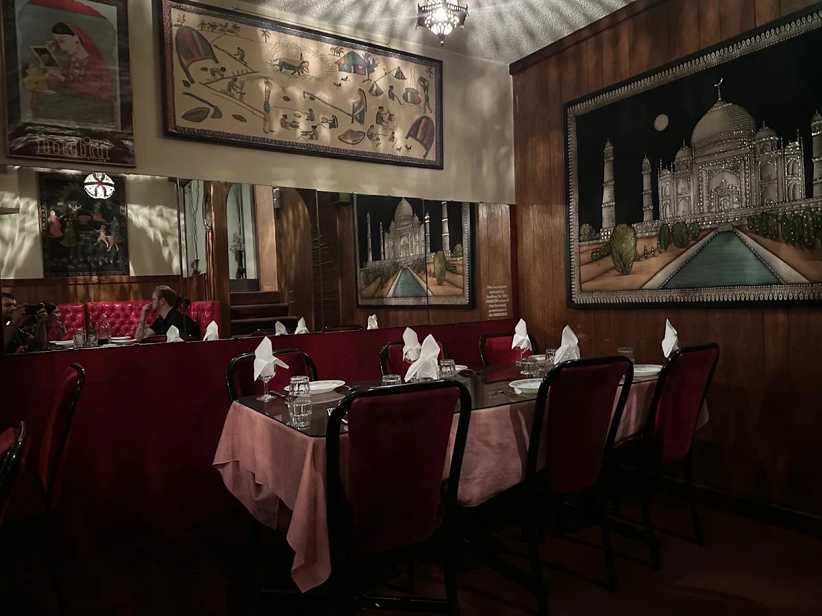 Vibe, Taj Mahal Indian Restaurant