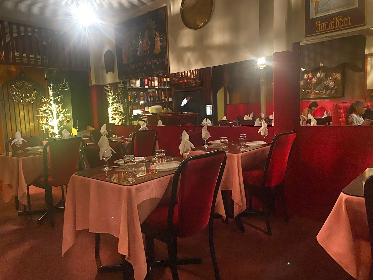 Vibe, Taj Mahal Indian Restaurant