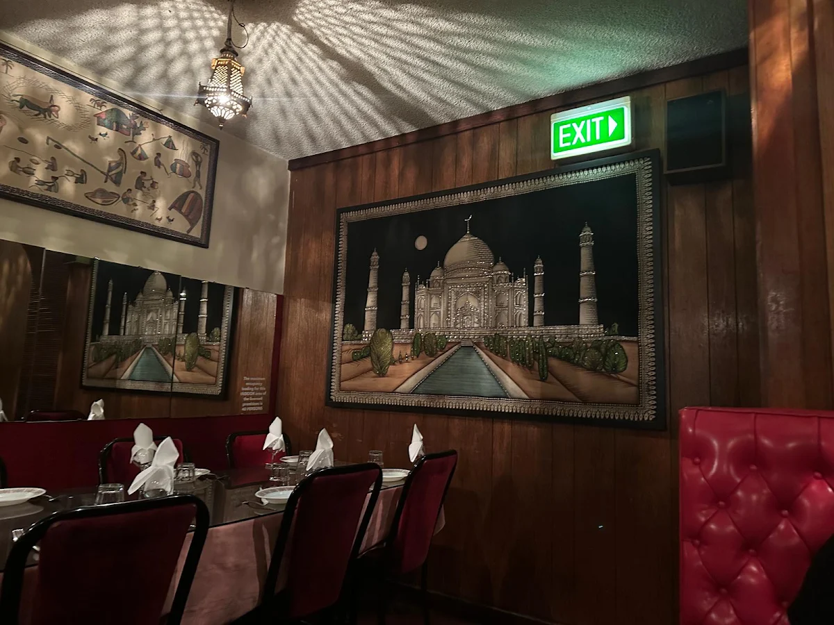 Vibe, Taj Mahal Indian Restaurant
