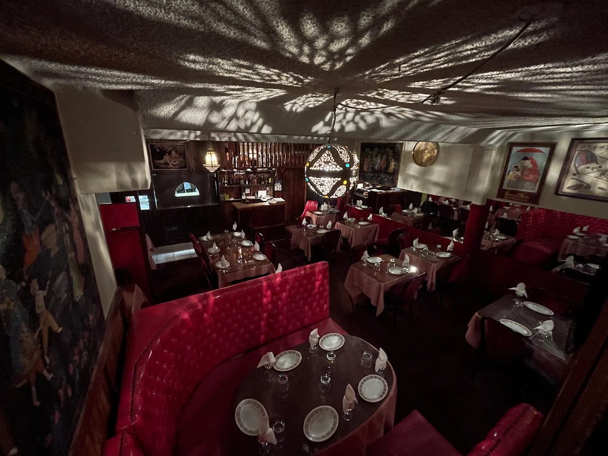 Vibe, Taj Mahal Indian Restaurant
