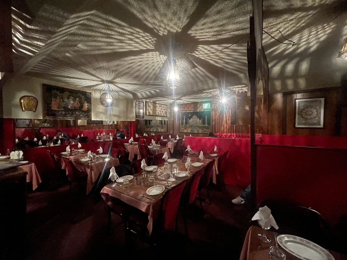 Vibe, Taj Mahal Indian Restaurant