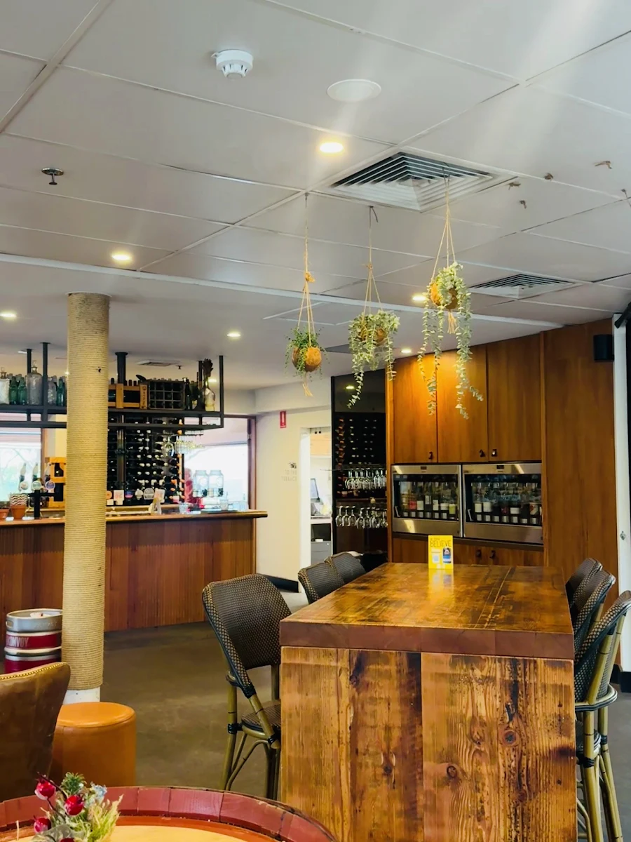 Vibe, Bar NSW