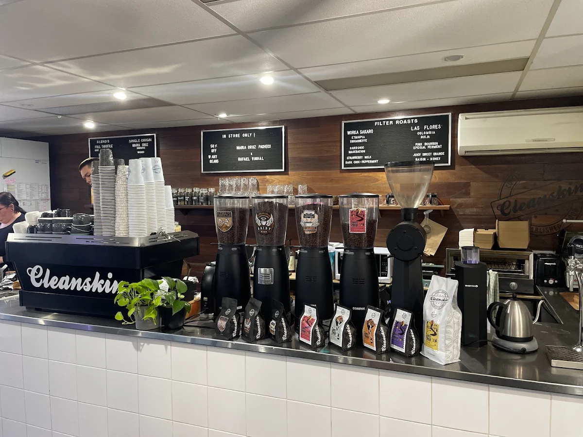 Vibe, Cleanskin Coffee Co