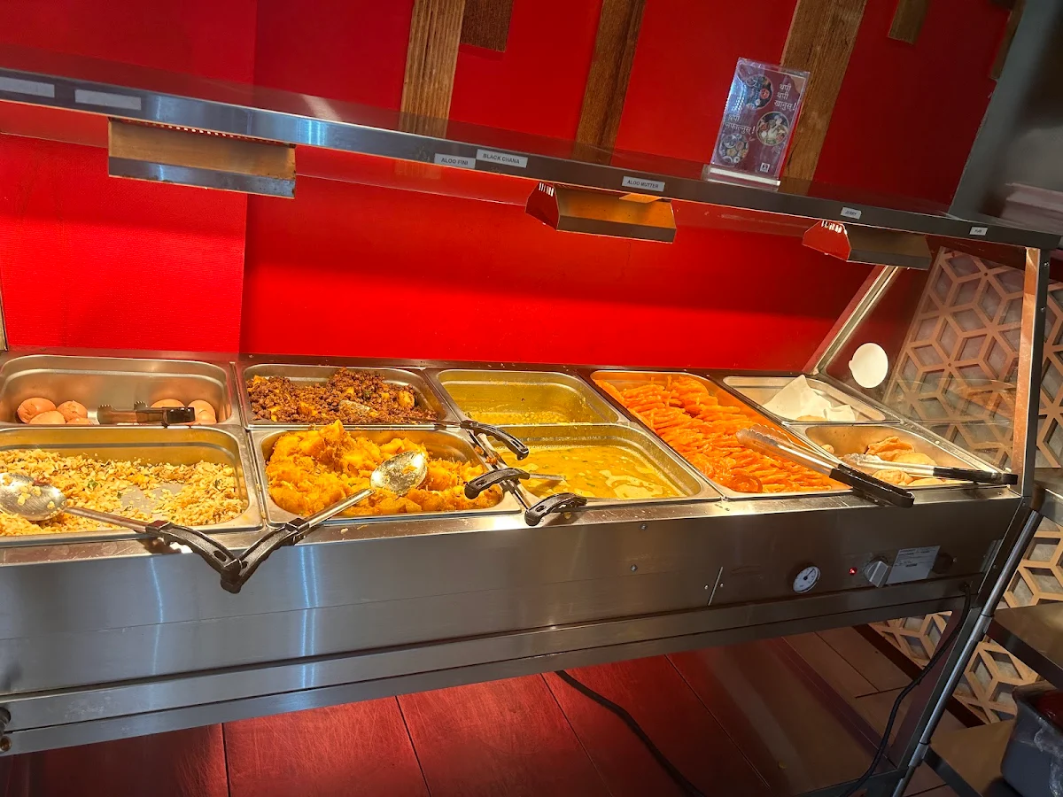 Vibe, MUSTANG THAKALI KITCHEN