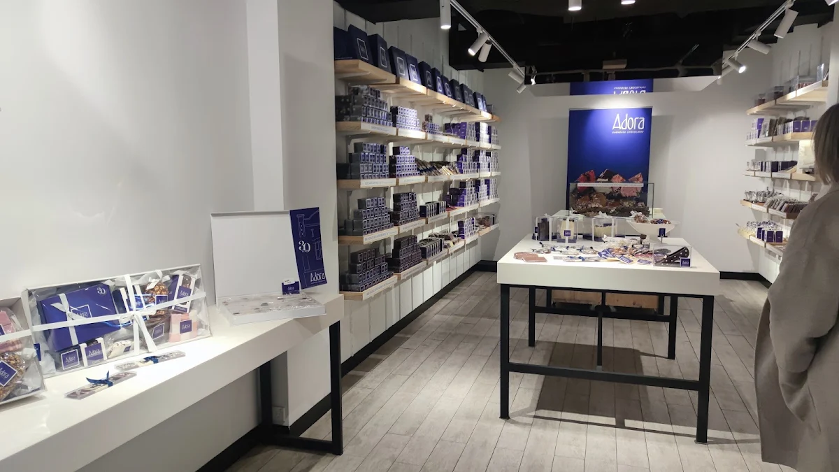 Vibe, Adora Handmade Chocolates Wynyard