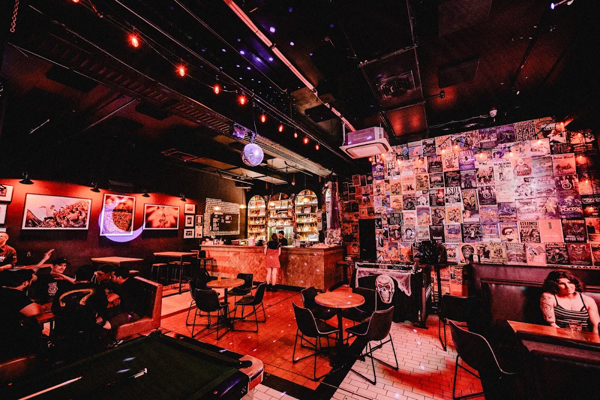 Vibe, O'Skulligans