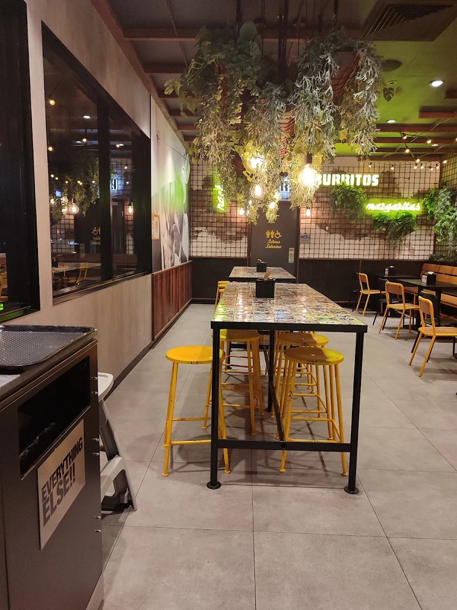 Vibe, Guzman y Gomez - Maryborough
