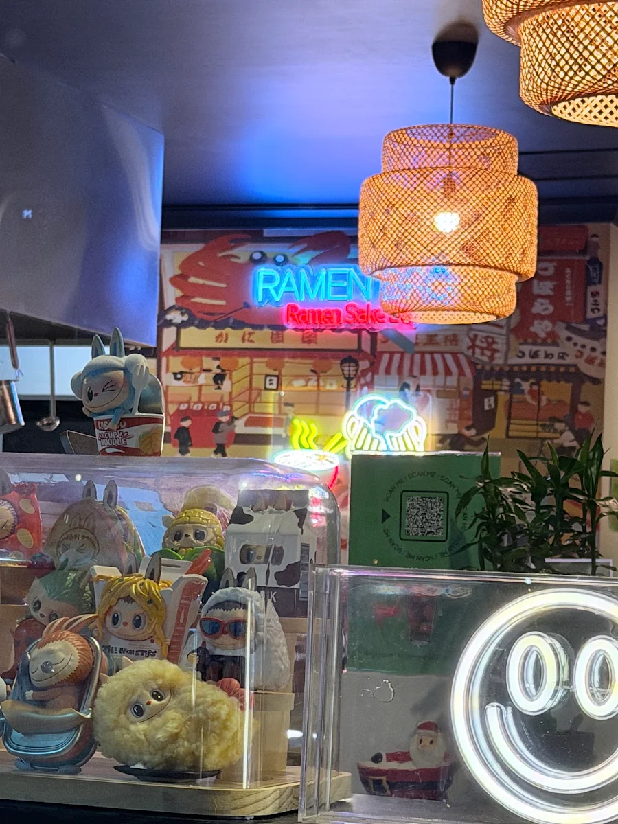 Vibe, Ramen Bro