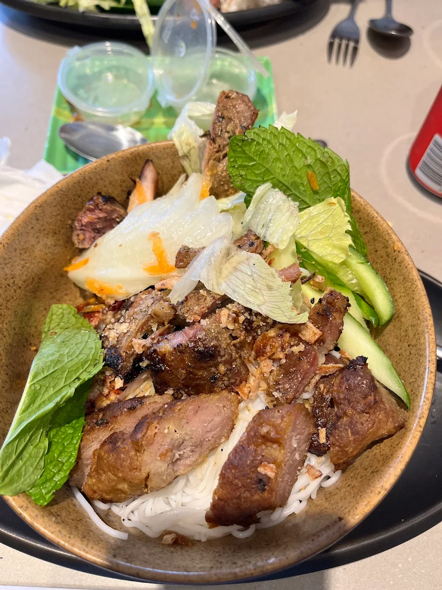 Food & drink, Saigon Summer Newtown