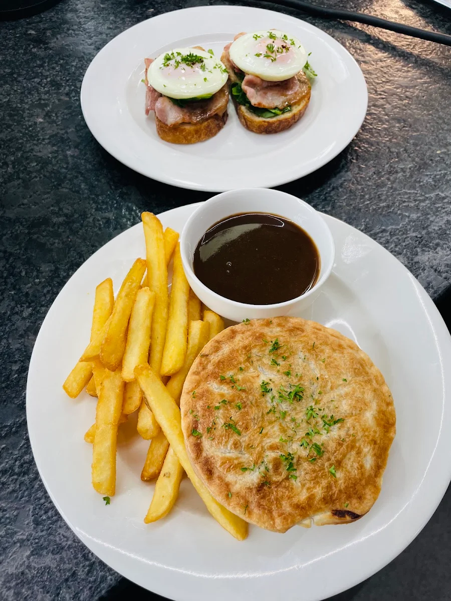 Food & drink, 74 Islands Bar & Bistro | Coffee