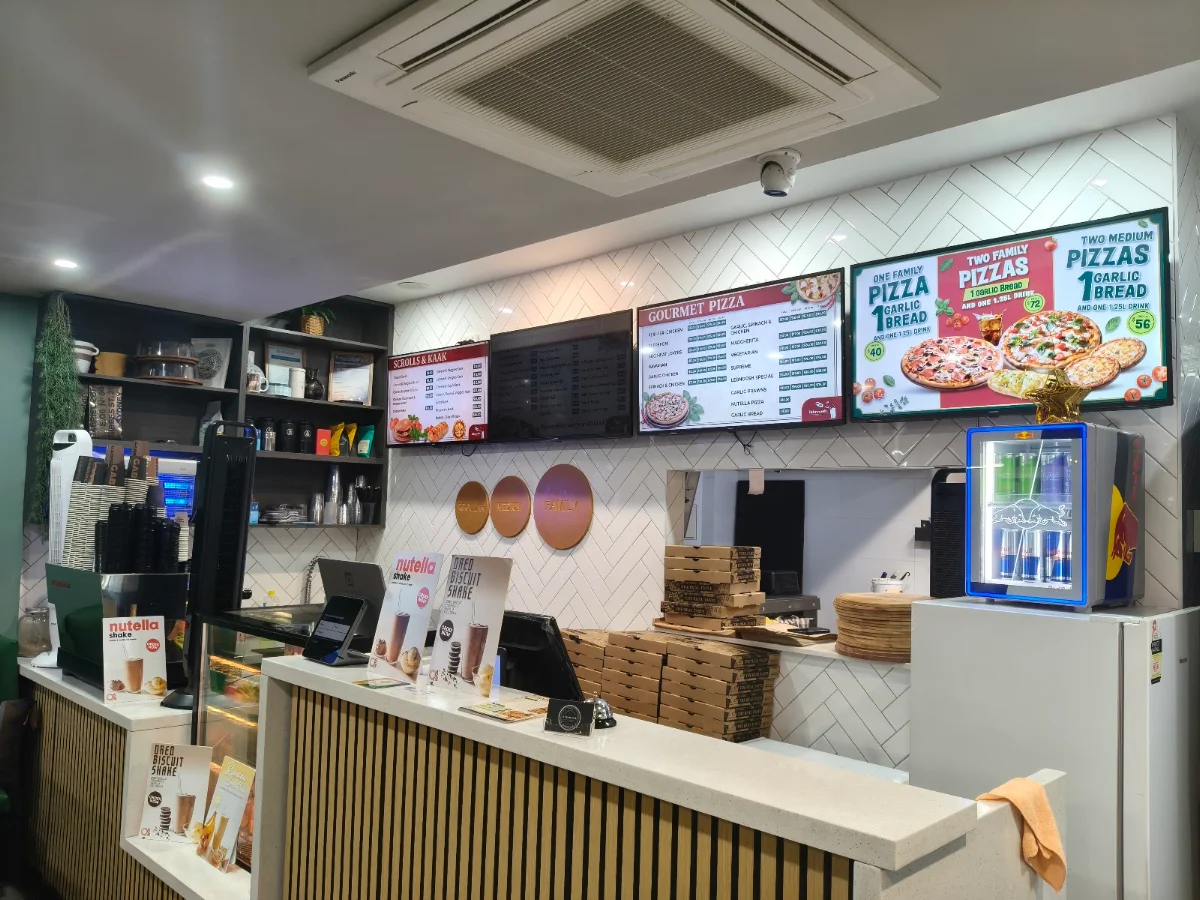 Vibe, Lebnoosh - Get Your Yummy Manoush & Pizza !