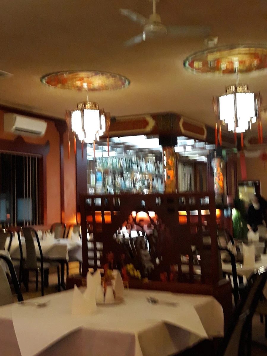 Vibe, Mandarin Palace